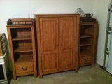 th_ThomasvilleOakWallUnit_20dc23828f85b42828baf36eacfffe2eb7f92d40.jpg