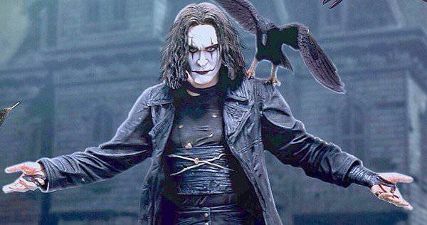 the-crow-211948.jpg