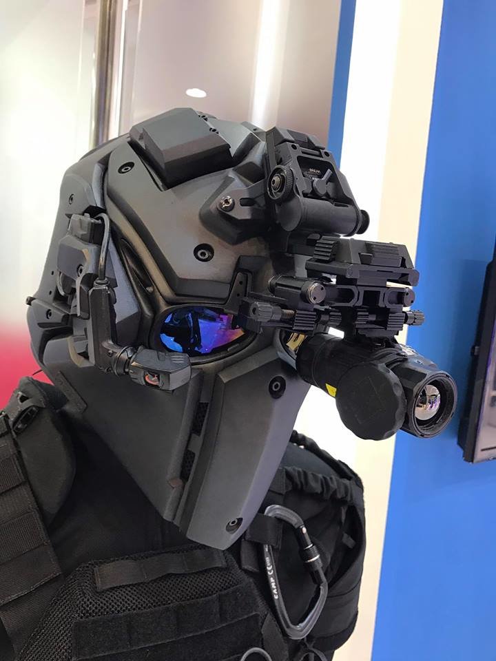 The-Devtac-Ronin-ballistic-helmet-stops-.44-mag-and-looks-good-going-it-PHOTOS-1-1.jpg