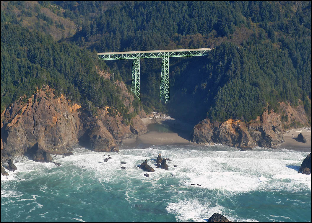 thomas_creek_bridge_01_4943.jpg