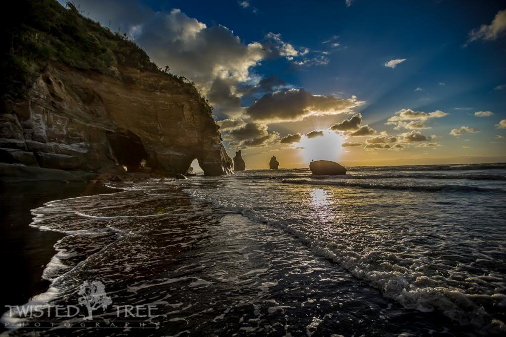 ThreeSisters-1-10-14-1_zps6d1dd68d_3ba0daa84227360a03075de071f7fb214f79bfcb.jpg