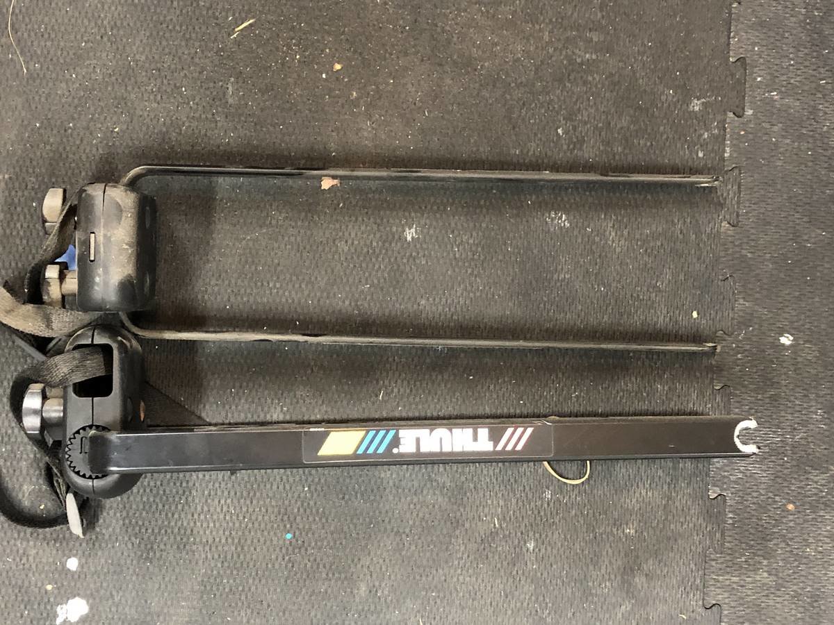 thule wheel holder.jpg