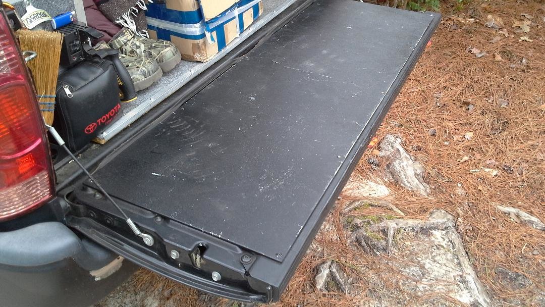 Diy truck tailgate outlet pad