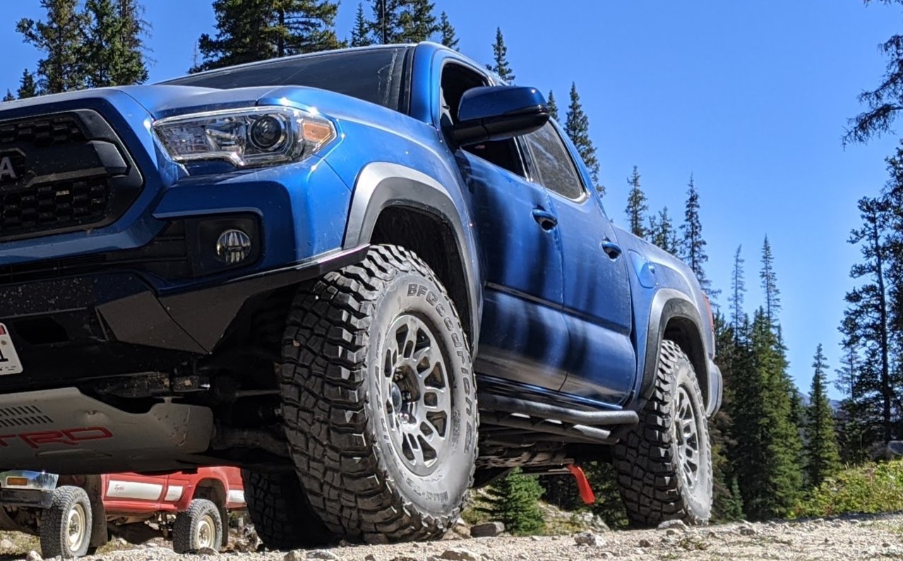 tire-view_6df4265c4a6897754da9c0c3c9f64819692f2445.jpg