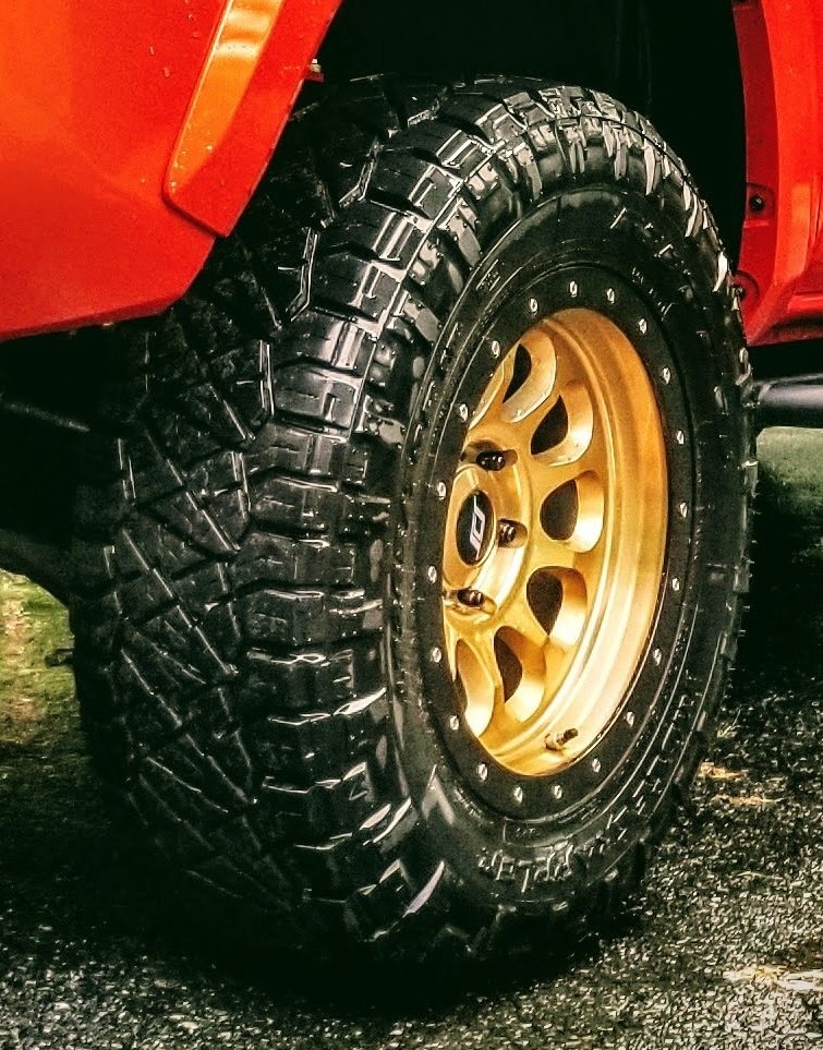 Tire Wear at 32k.jpg