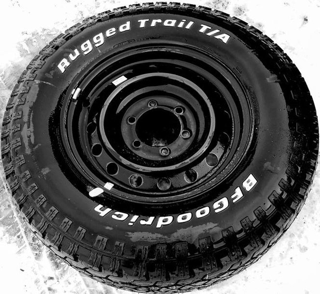 tire-with-steel-wheel_web25.jpg