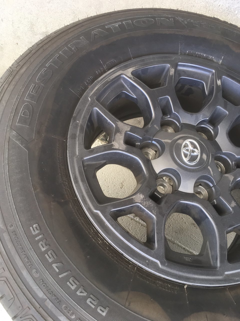 tire1.jpg