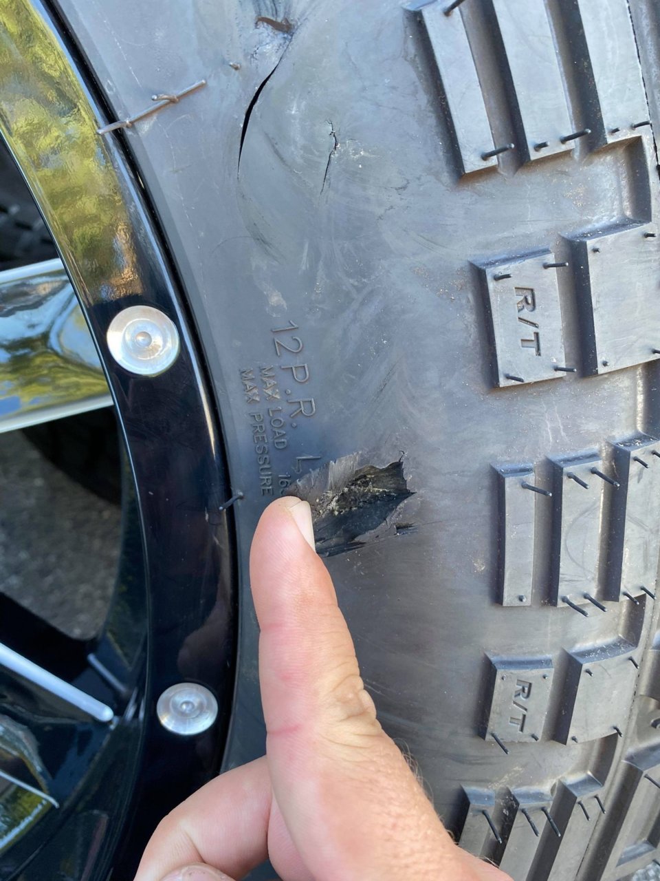 tire1.jpg