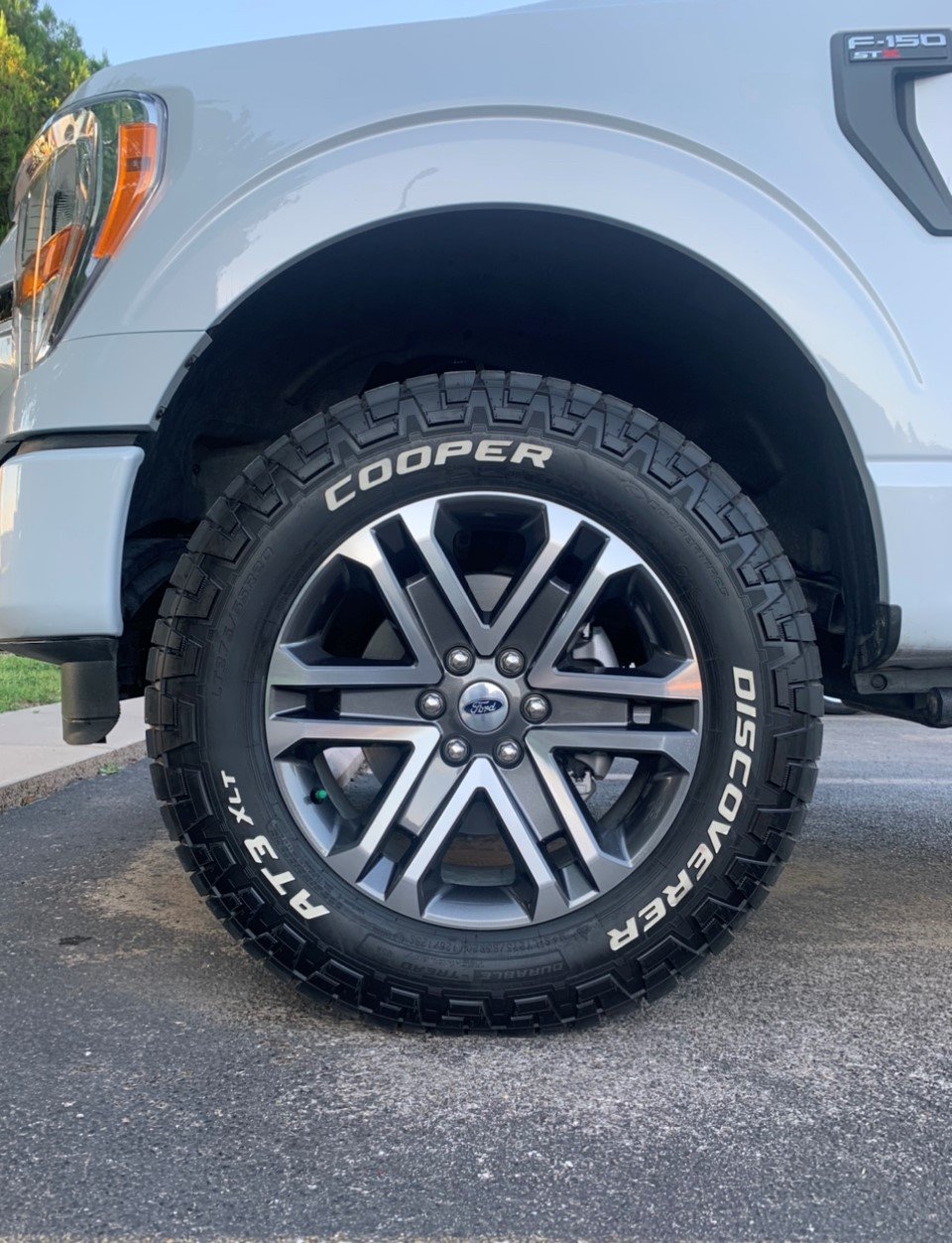 Tire1.jpg