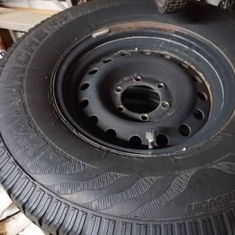 tire1.jpg