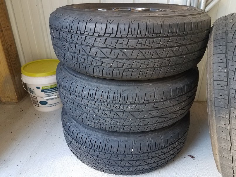 Tire2.jpg