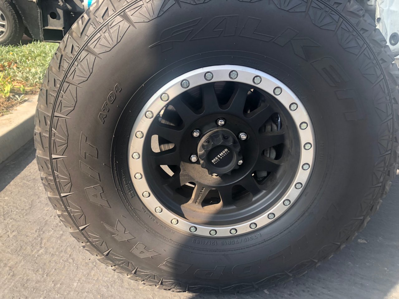 tire2.jpg