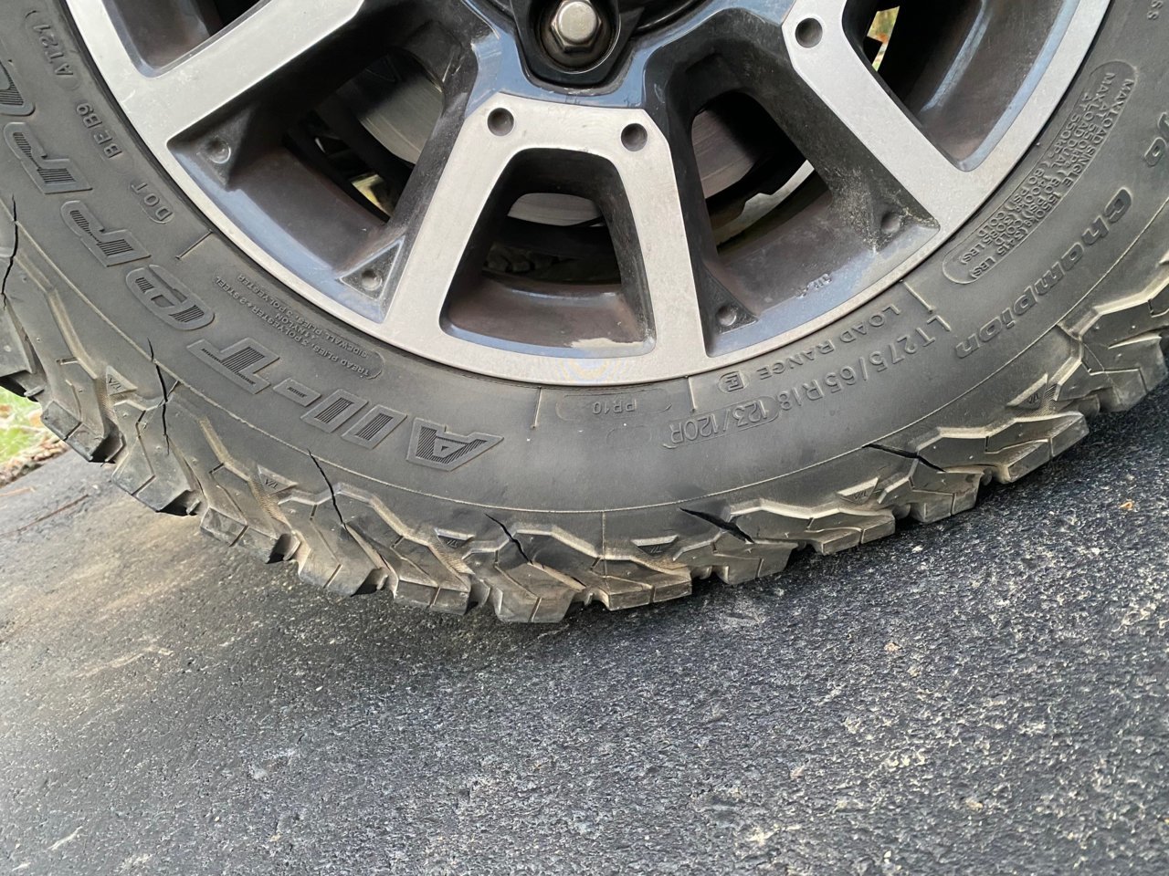 tire2.jpg
