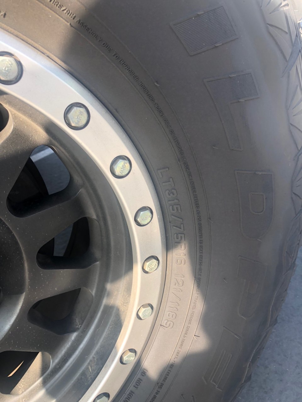 tire5.jpg