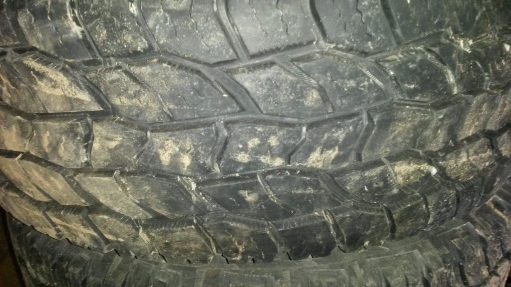 tire_tread_2_zpsr79xmcao_886865f4f58927cf8fc2f3f07444630f378ae714.jpg