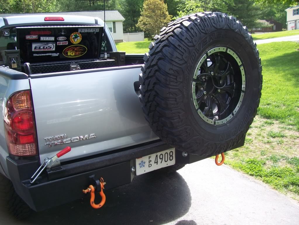 Tirecarrier001_729c2c2881e09199623611a0d54f7e4aac59ecd8.jpg