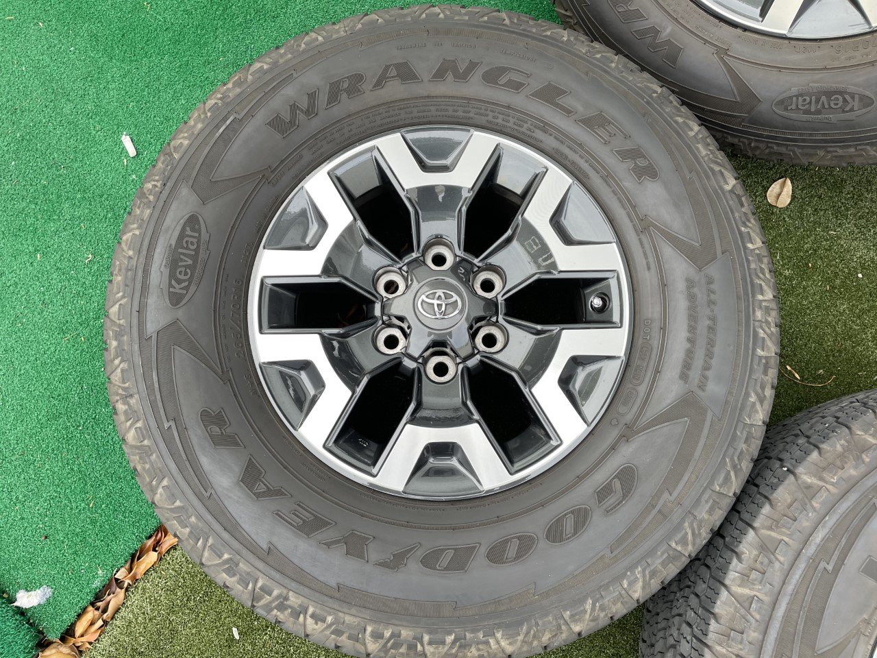 Tires 2.jpg