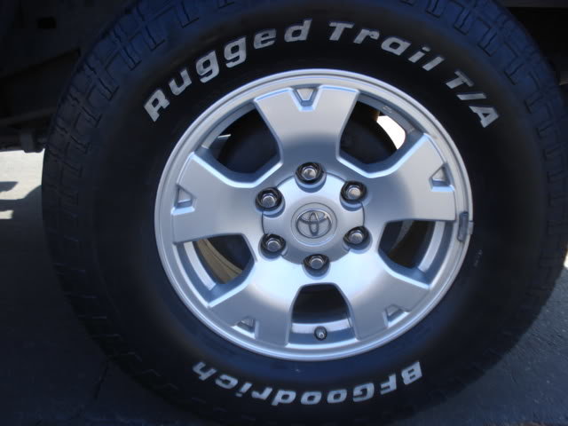 Tires001_1d0cc8490dc3662b2ca9afc2933dabc4d8026b1a.jpg