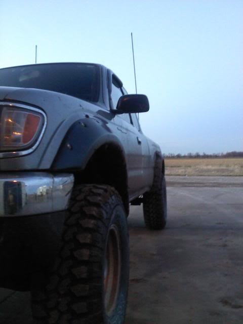 tires1_a6bc26c12dcacd26d21de0716c3ba957559989d8.jpg