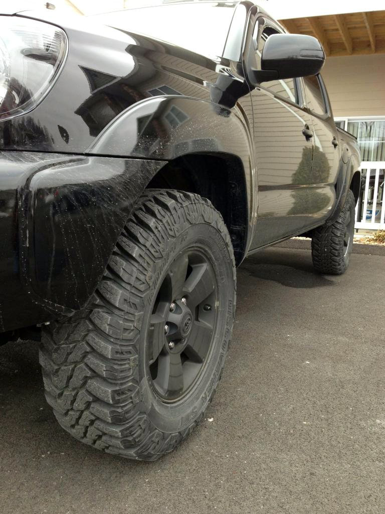 tires1_zpsd128b796_4d7aaee3487e3b6fdb3ac3a1976a36f844789882.jpg