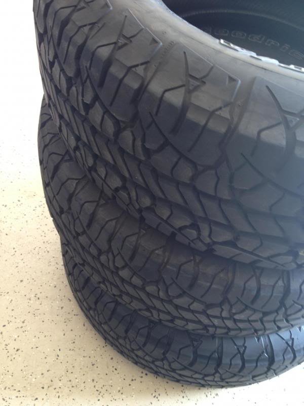 tires2_zps96a2a9a0_066997dd6fc8e740552f4a87bf6f79e00941b94f.jpg