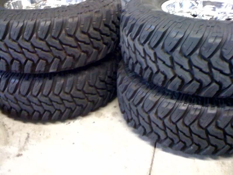 tires3_3b7919bcc897e2288808bbcc958345809e85d79e.jpg