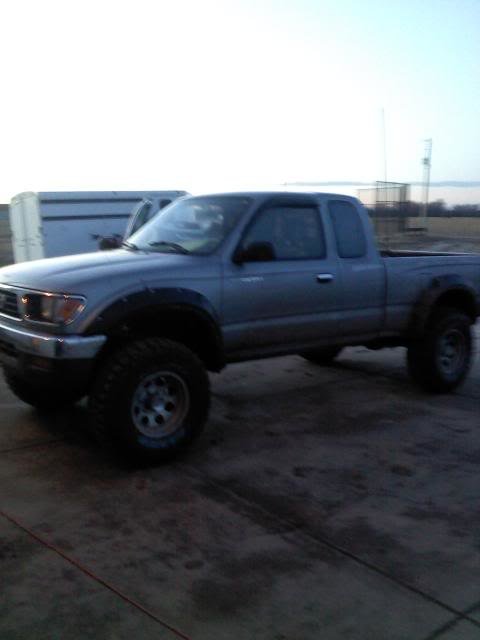 tires3_4670fada79cde6f02d0e508cfac9c0e7b20f901c.jpg