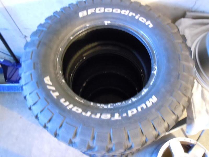 tires3_bc1b0e3316cb02f6296329c8f15a804274b0da18.jpg
