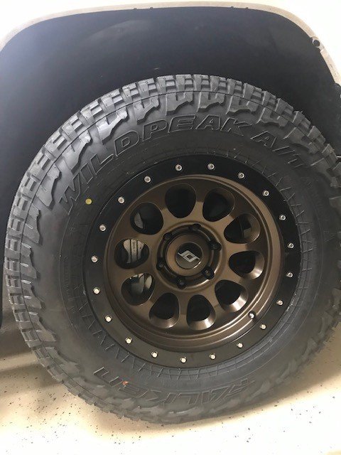 Tires5.jpg