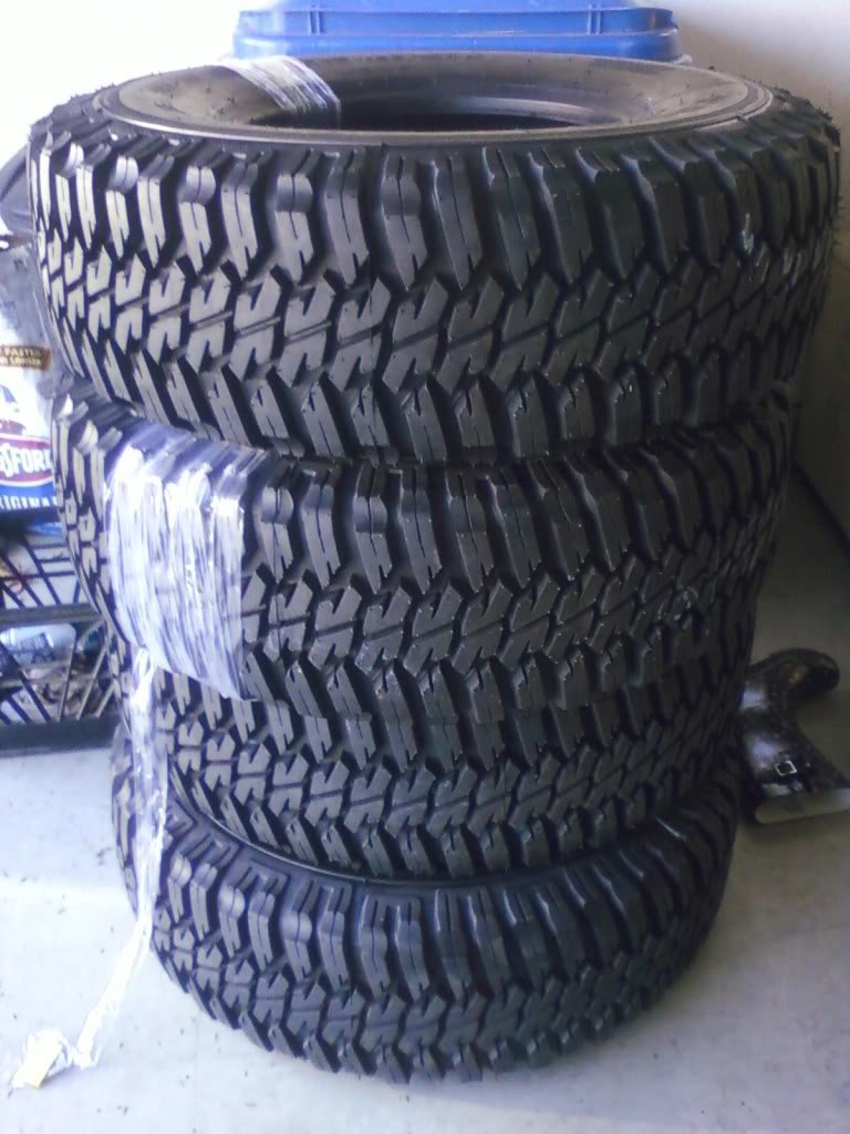 Tires_a61a614d3552b92a596ef93daeb7a0039ac8a7d2.jpg