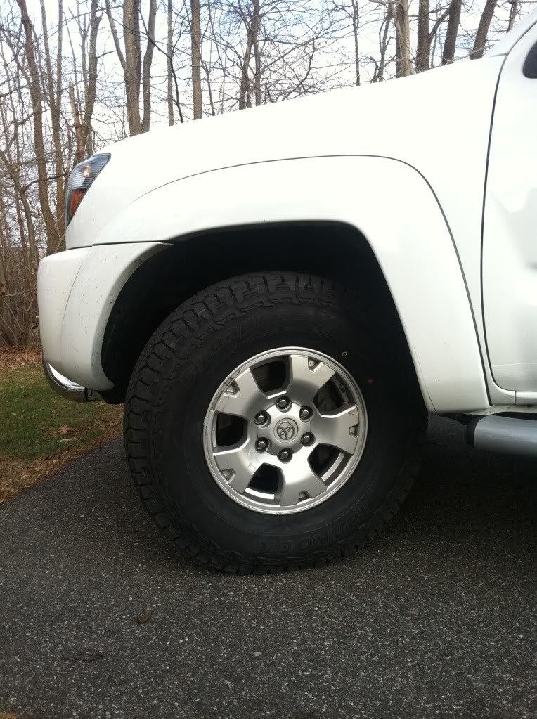 tirestubes007_3db670d4acda73fb5de3a18eb027cdb7dee06a15.jpg