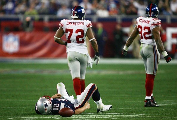 Tom+Brady+Michael+Strahan+Super+Bowl+XLII+dlv9n6BO-T2l.jpg