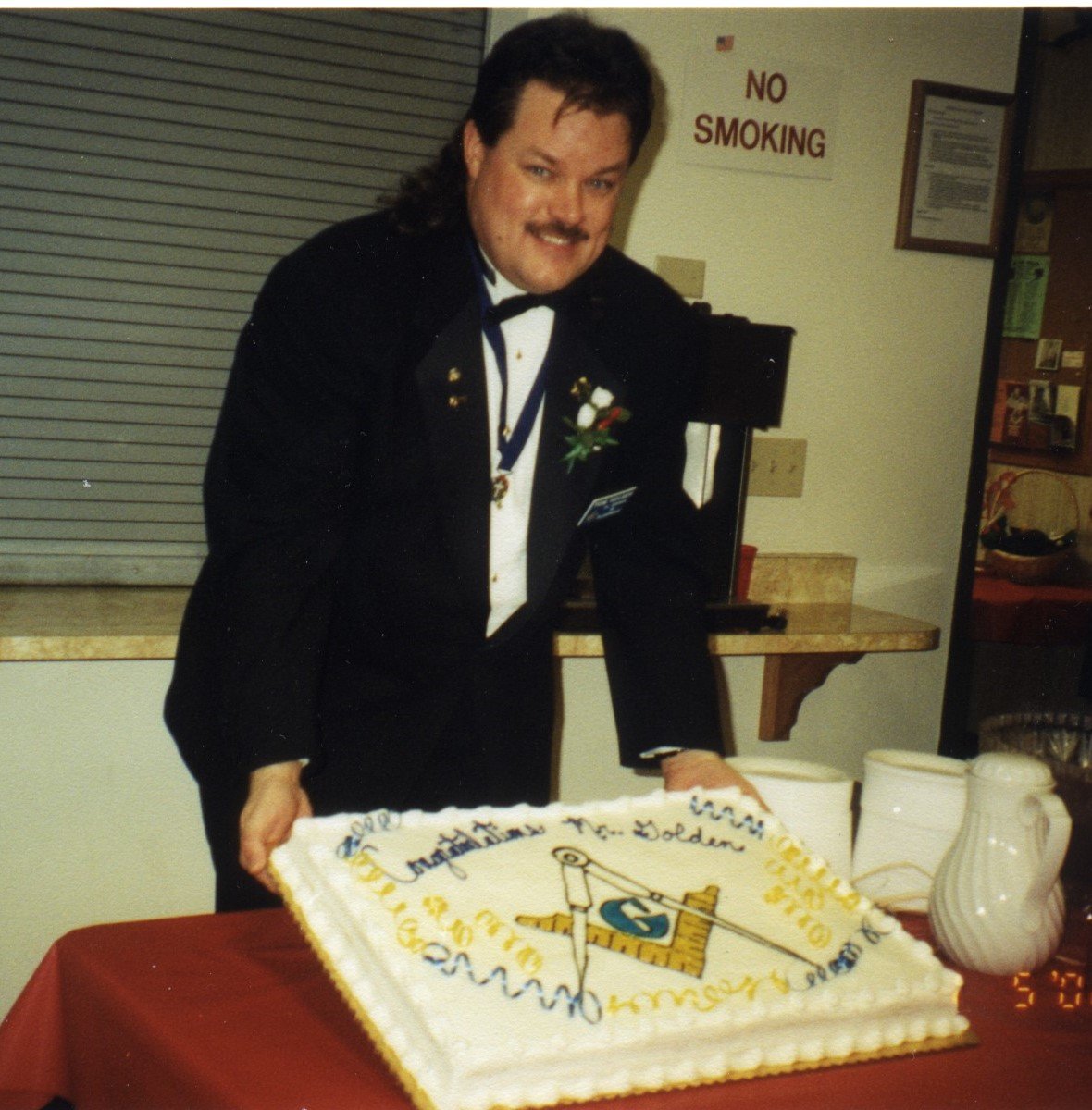 tomcake_1.jpg