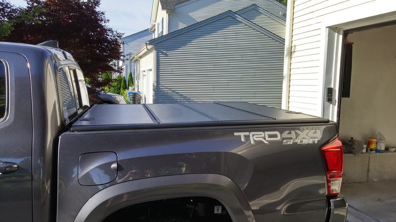 tonneau cover.jpg