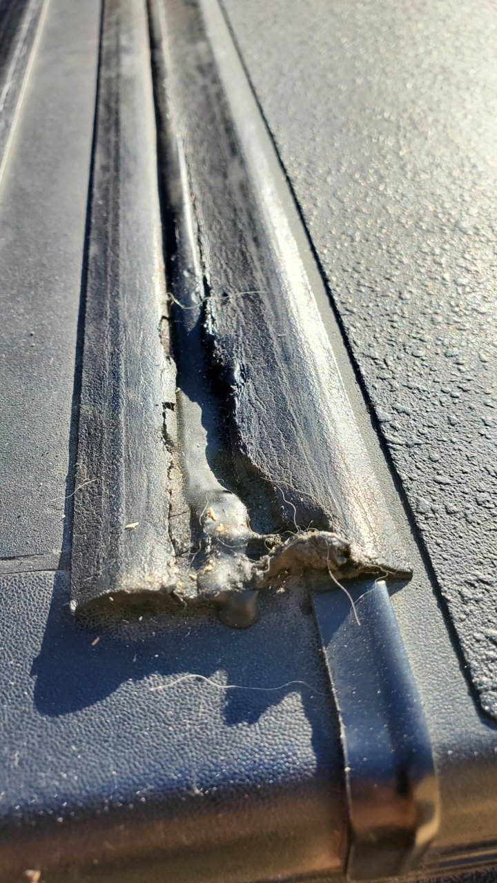 Tonneau cover wather strips.jpg