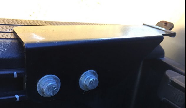 Tonneau latch.jpg