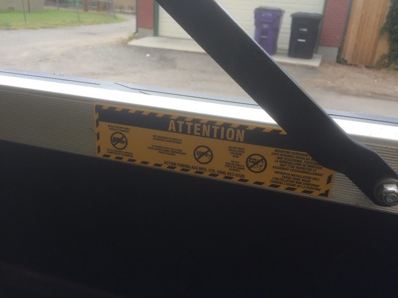 tonneau pic1.jpg