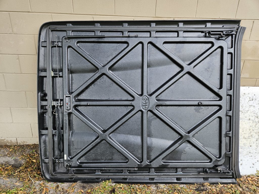 Tonneau_Bottom.jpg