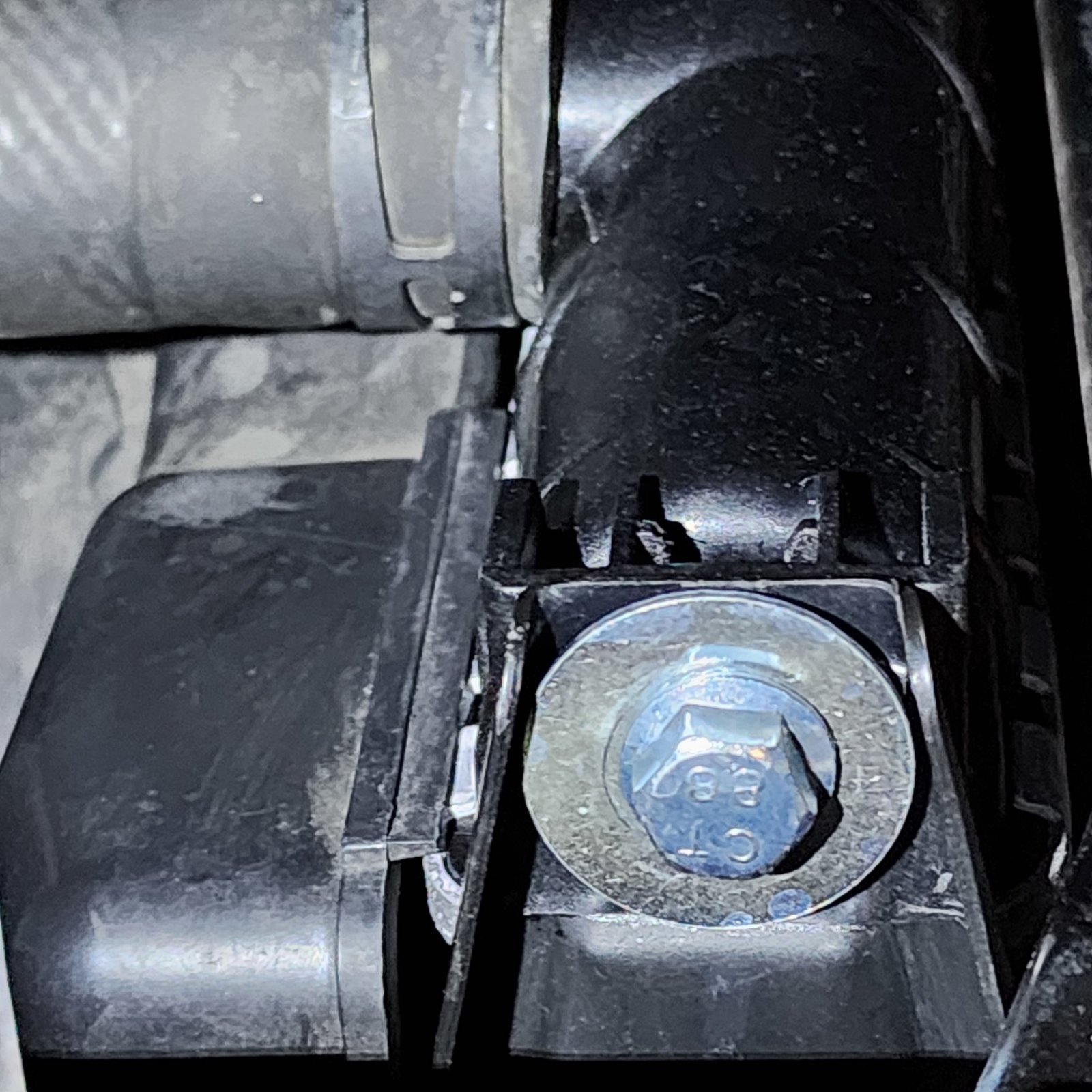 Top rail bolt with washer.jpg