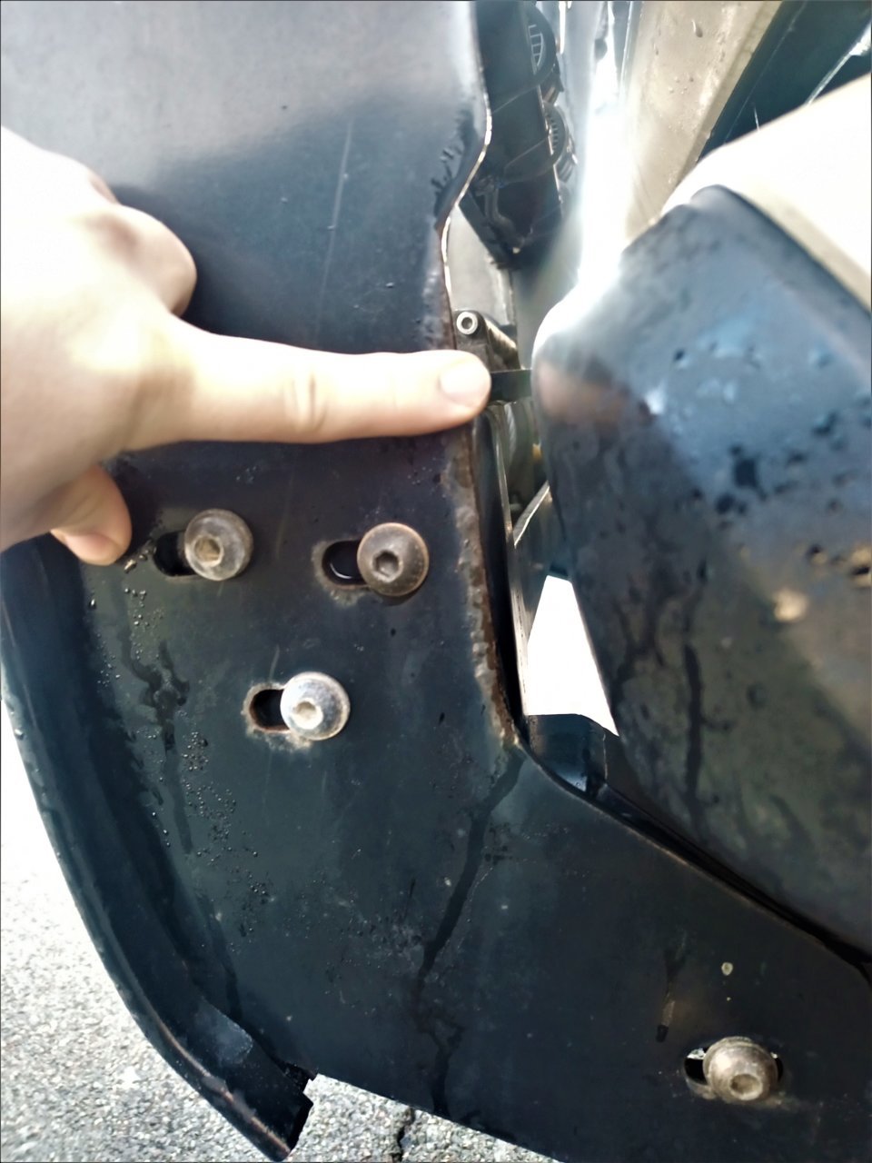 top strap on brushguard.jpg
