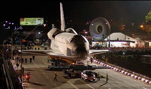 towing-space-shuttle.jpg