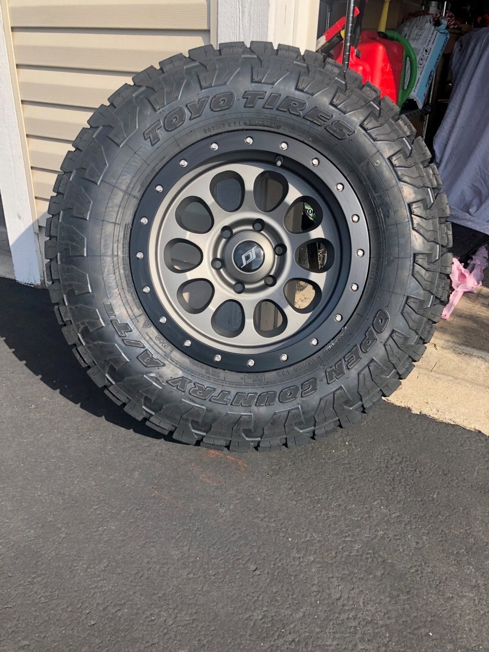 Toyo1.jpg