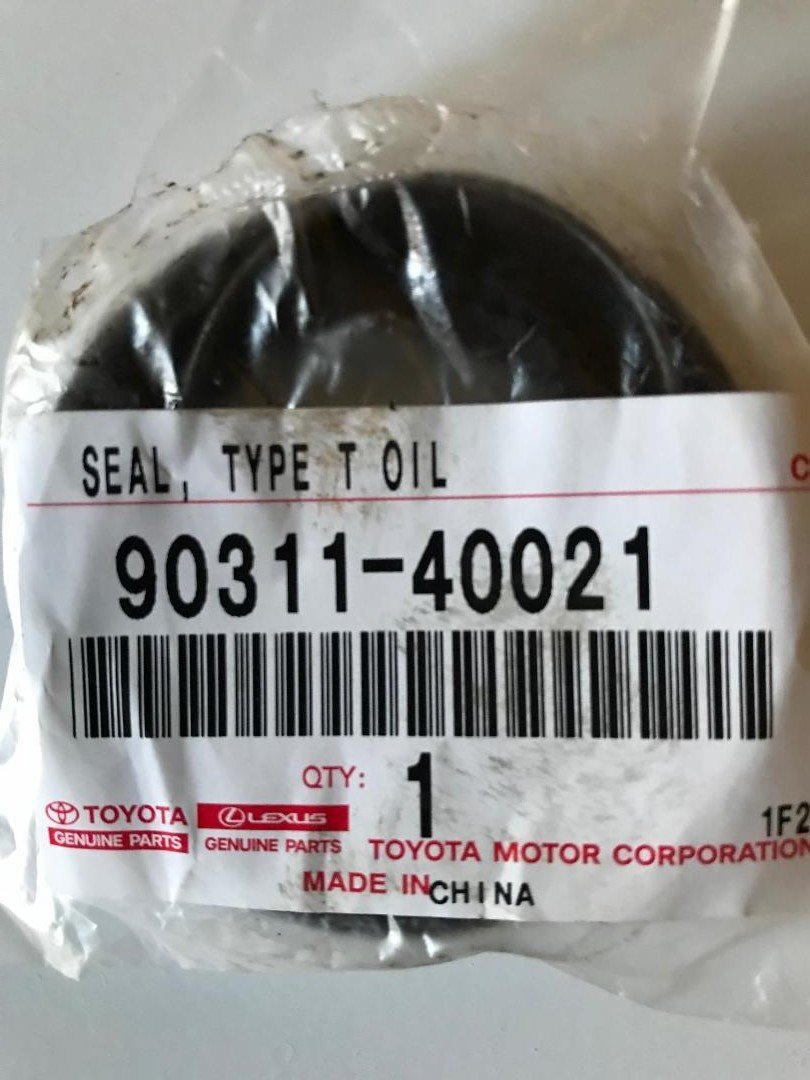 Toyota 90311-40021 Seal Made in CHINA.jpg