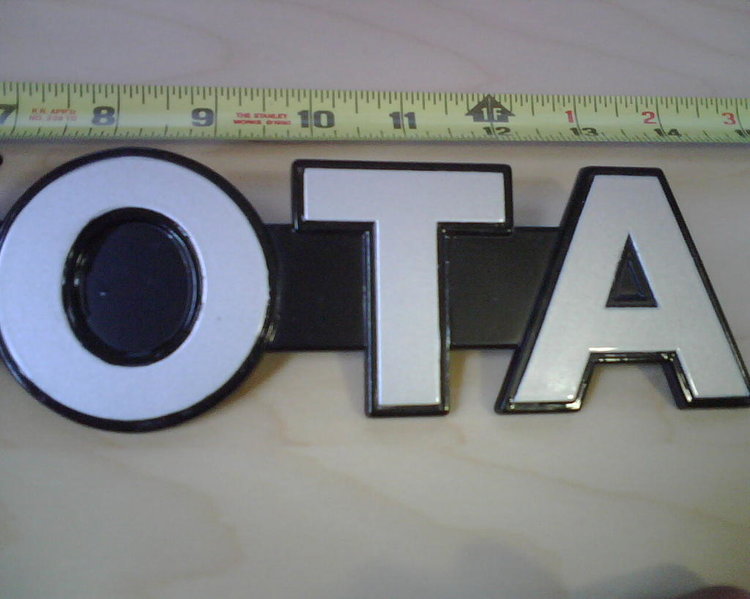 Toyota Badge3.jpg