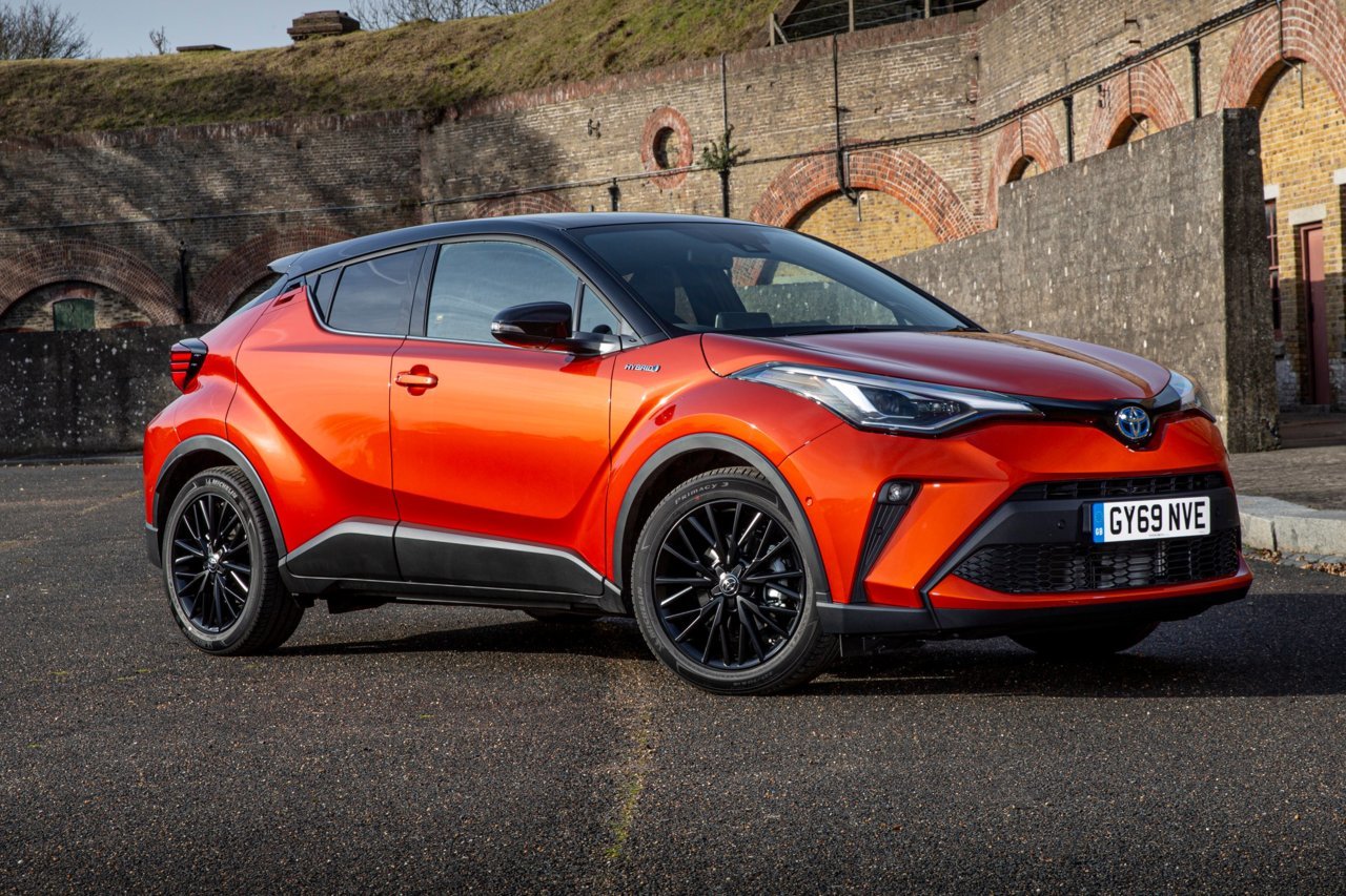 Toyota C-HR (2).jpg