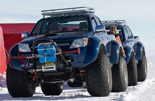 toyota-hilux_1f092cef81befd9c95e3d508bfc18f8d3eefe73b.jpg