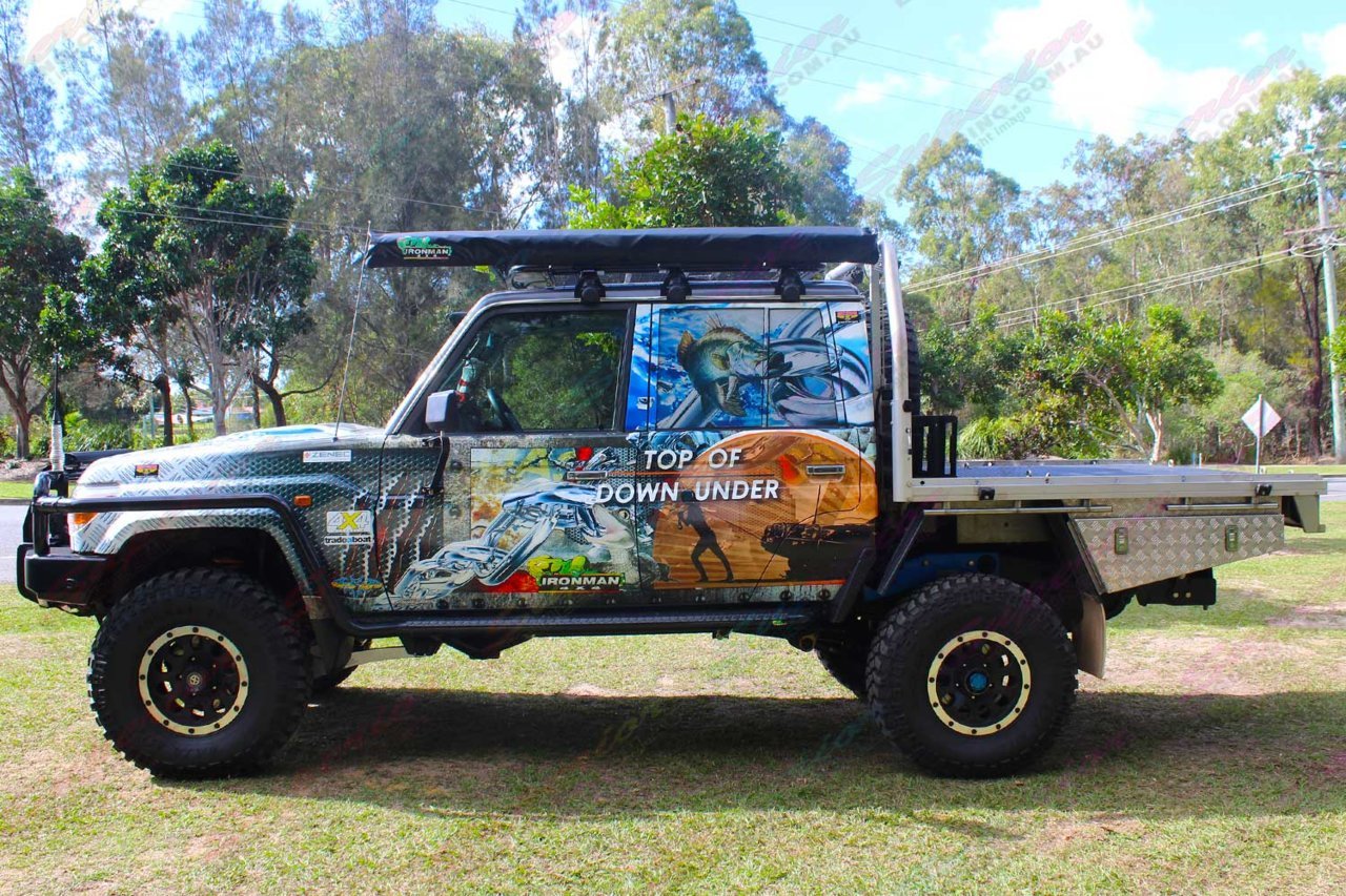Toyota-Landcruiser-79-Series-Dual-Cab-Wrap-11111-3.jpg
