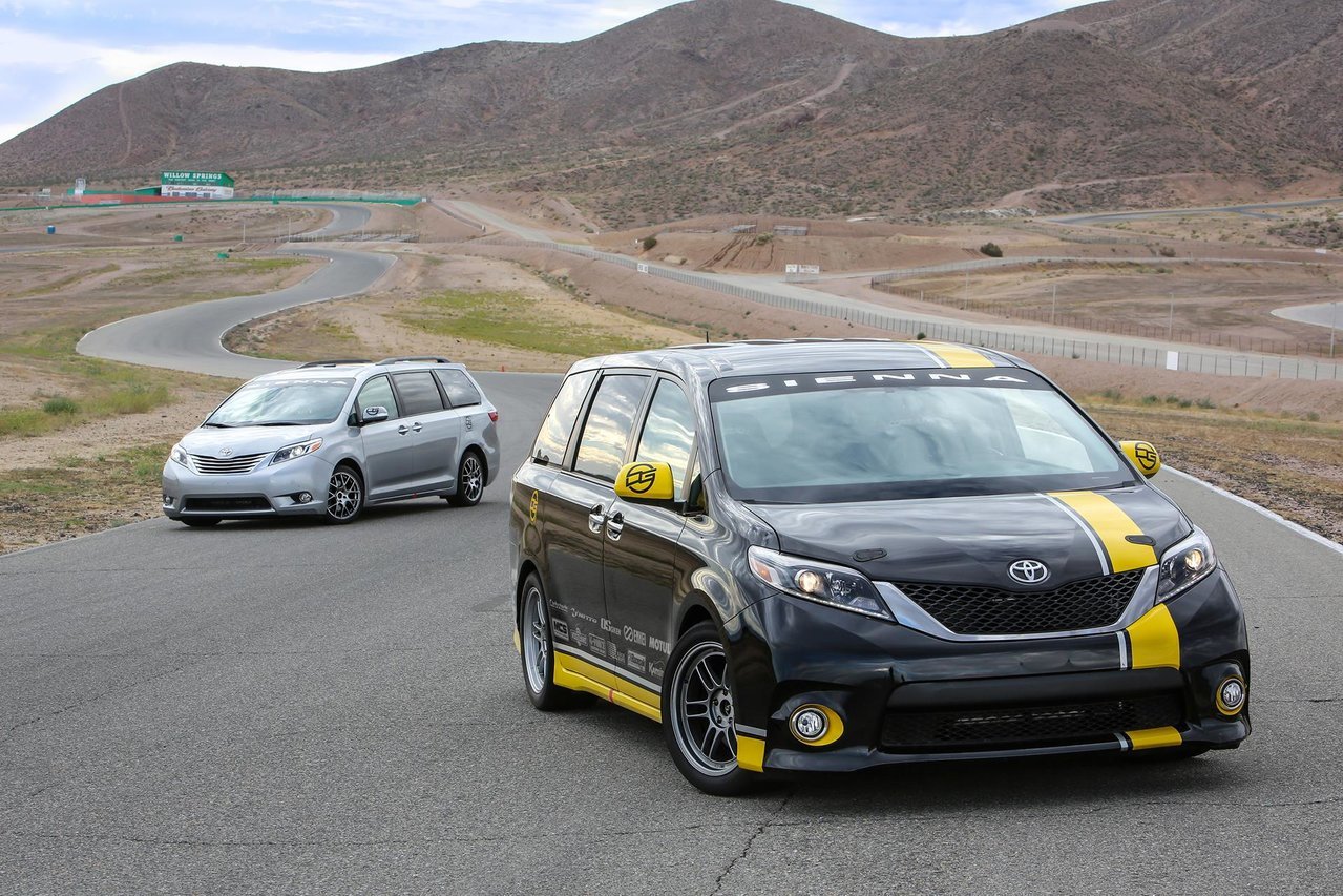 Toyota-Sienna-R-Tuned-Concept-SEMA_01.jpg