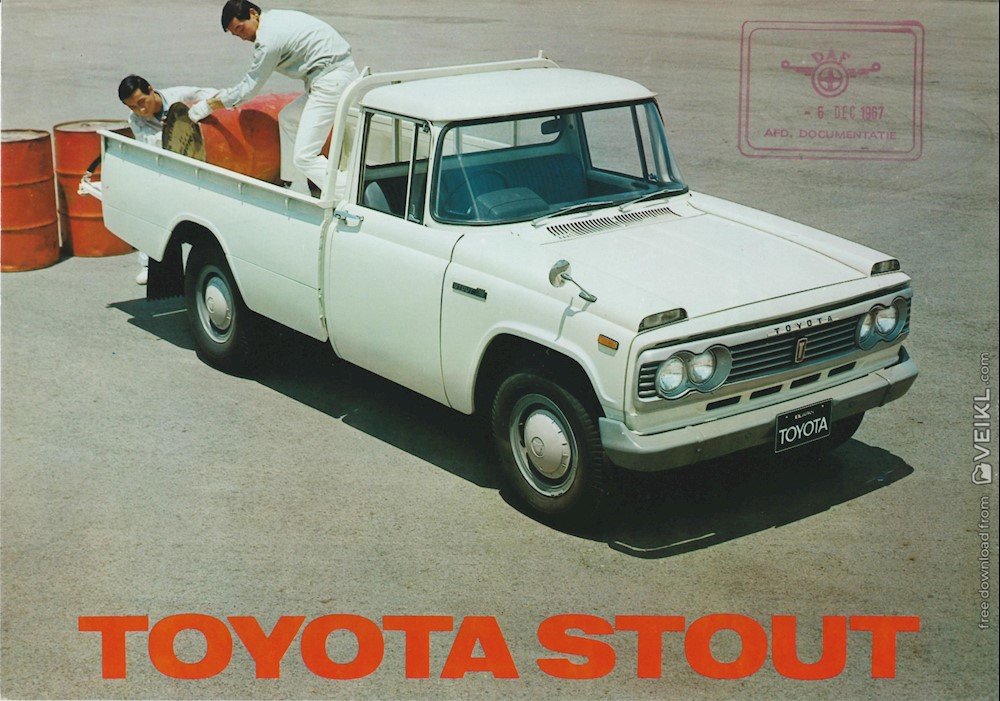 Toyota Stout Brochure 1967 EN.jpg
