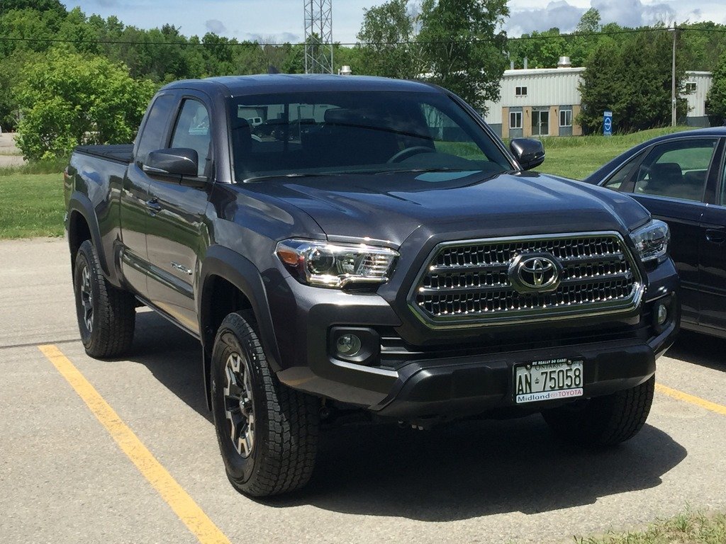 Toyota-Tacoma-02_zpsemnvbxf7_ab4fe211fae4c649562e85030b3ce82595cf77a6.jpg